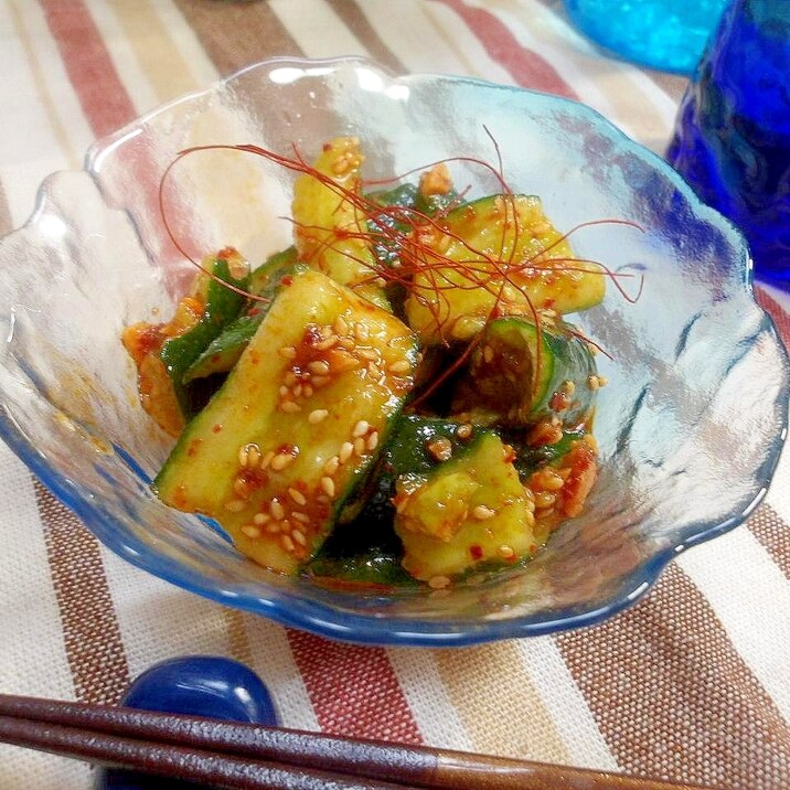 3分で完成!おかずラー油でピリ辛きゅうり